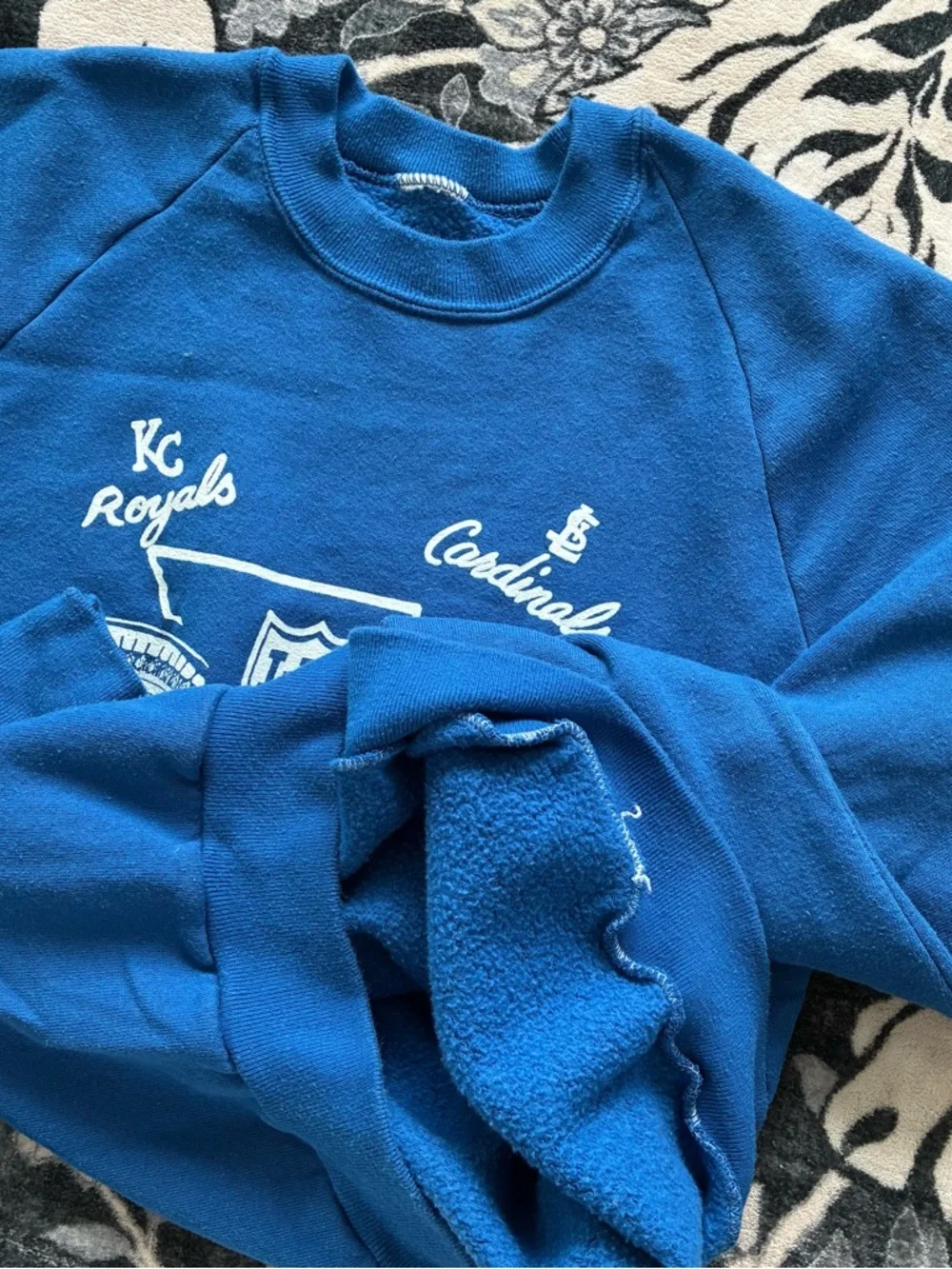 016 - VINTAGE 80s KANSAS CITY ROYALS ST LOUIS CARDINALS WORLD SERIES SWEATSHIRTl - Picture 5 of 5